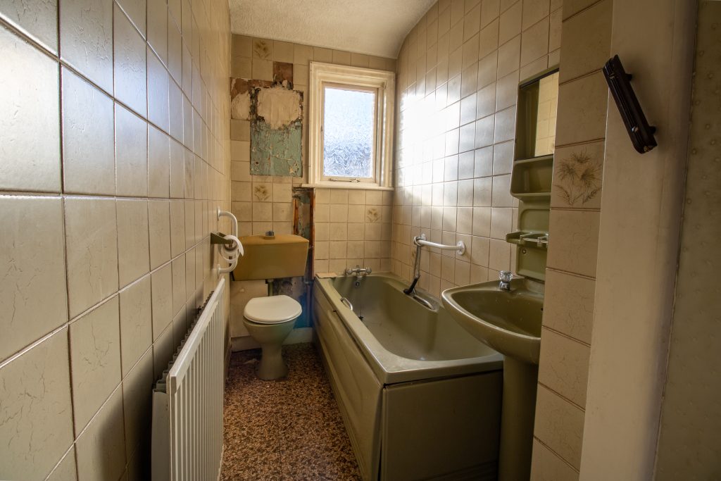 bathroom refurbishment