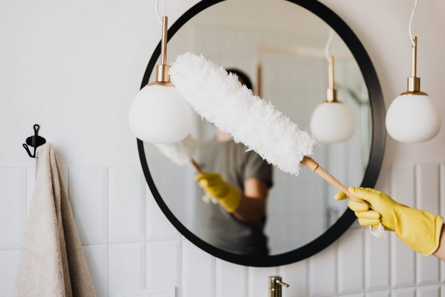 pexels-karolina-grabowska-4239031 bathroom cleaning